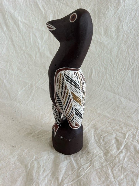 Wäk (Crow) - Sculpture - Judy Gurruwiwi